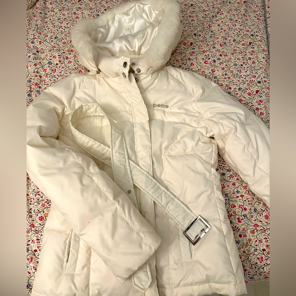 Bebe white faux fur hood with belt parka